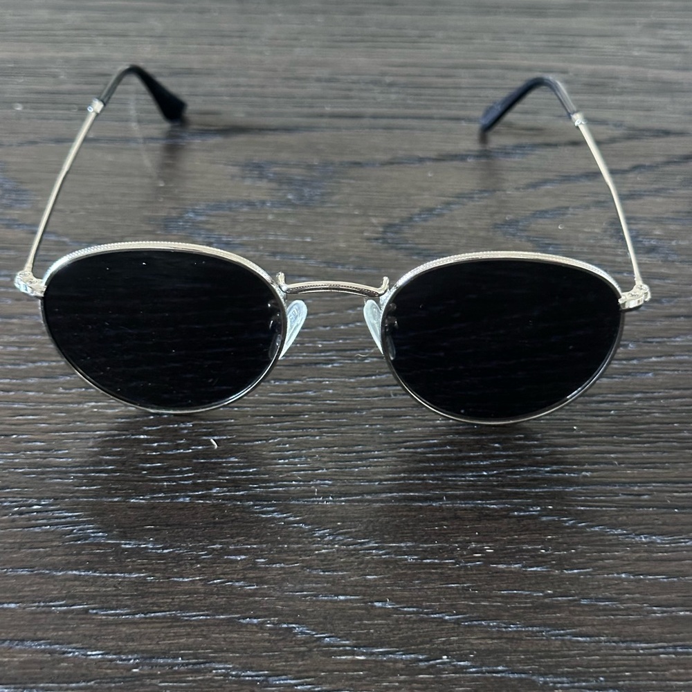 Stylish Black and Gold Sunglasses